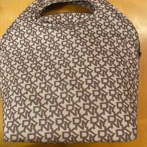 dkny lunch bag